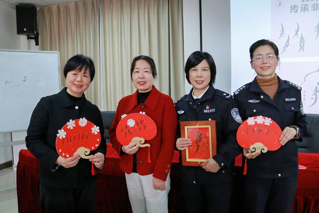 胡晓亚 (3).jpg