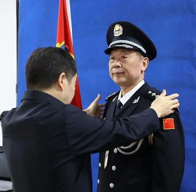 警礼服1.png