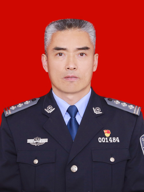 熊立荣.jpg