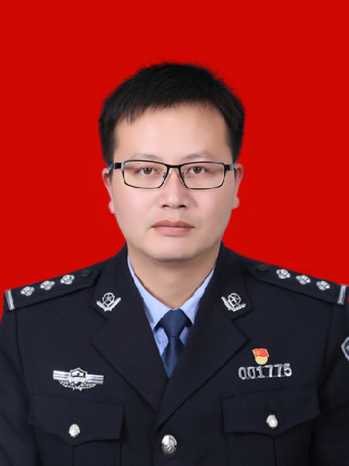 周峰.png