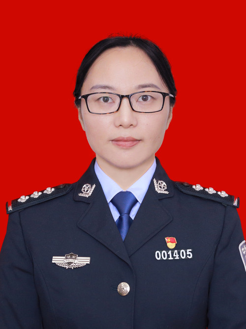 赵楠.jpg