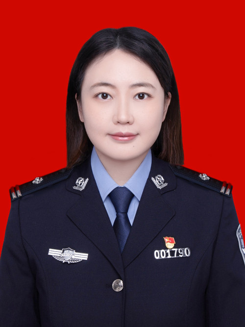 向裕婧.jpg